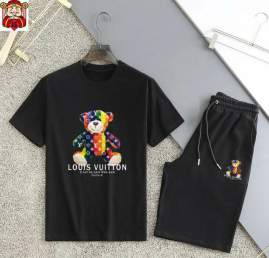 Picture of LV Shirt Pant Suits _SKULVM-5XLkdtr21723707